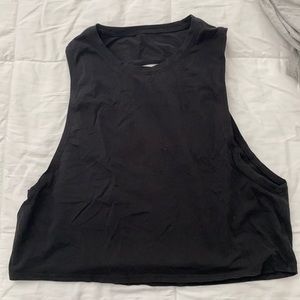 Lululemon black crop tank